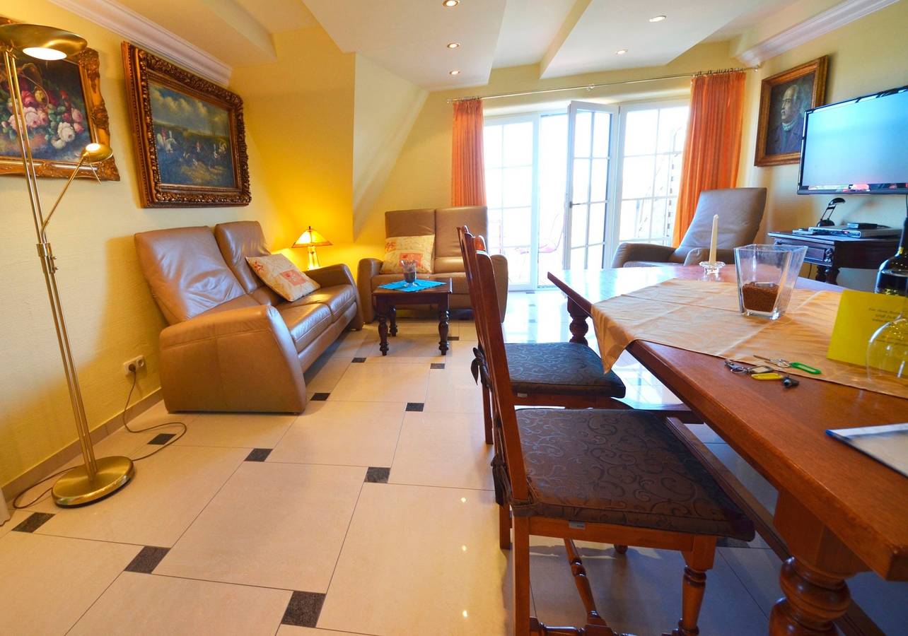 Ganze Ferienwohnung, Sonnenkliff Og in Groß Zicker, Mönchgut