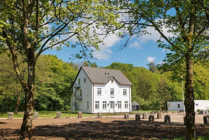 Hotel, mit Terrasse und Garten