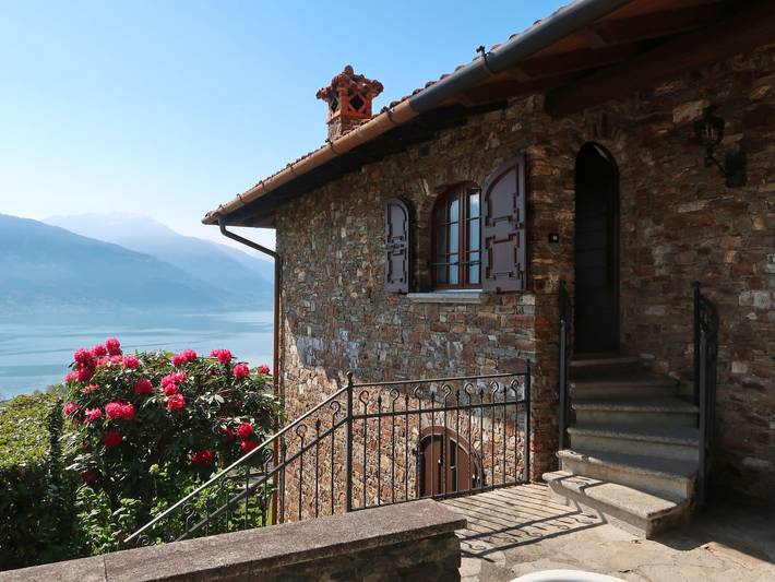 Ferienwohnung für 4 Personen, mit Terrasse und Garten sowie Seeblick am Comer See - 2