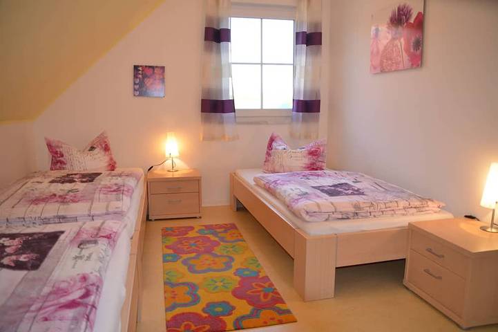 Ferienwohnung für 5 Personen, mit Balkon und Garten sowie Sauna in Neunburg vorm Wald - 3