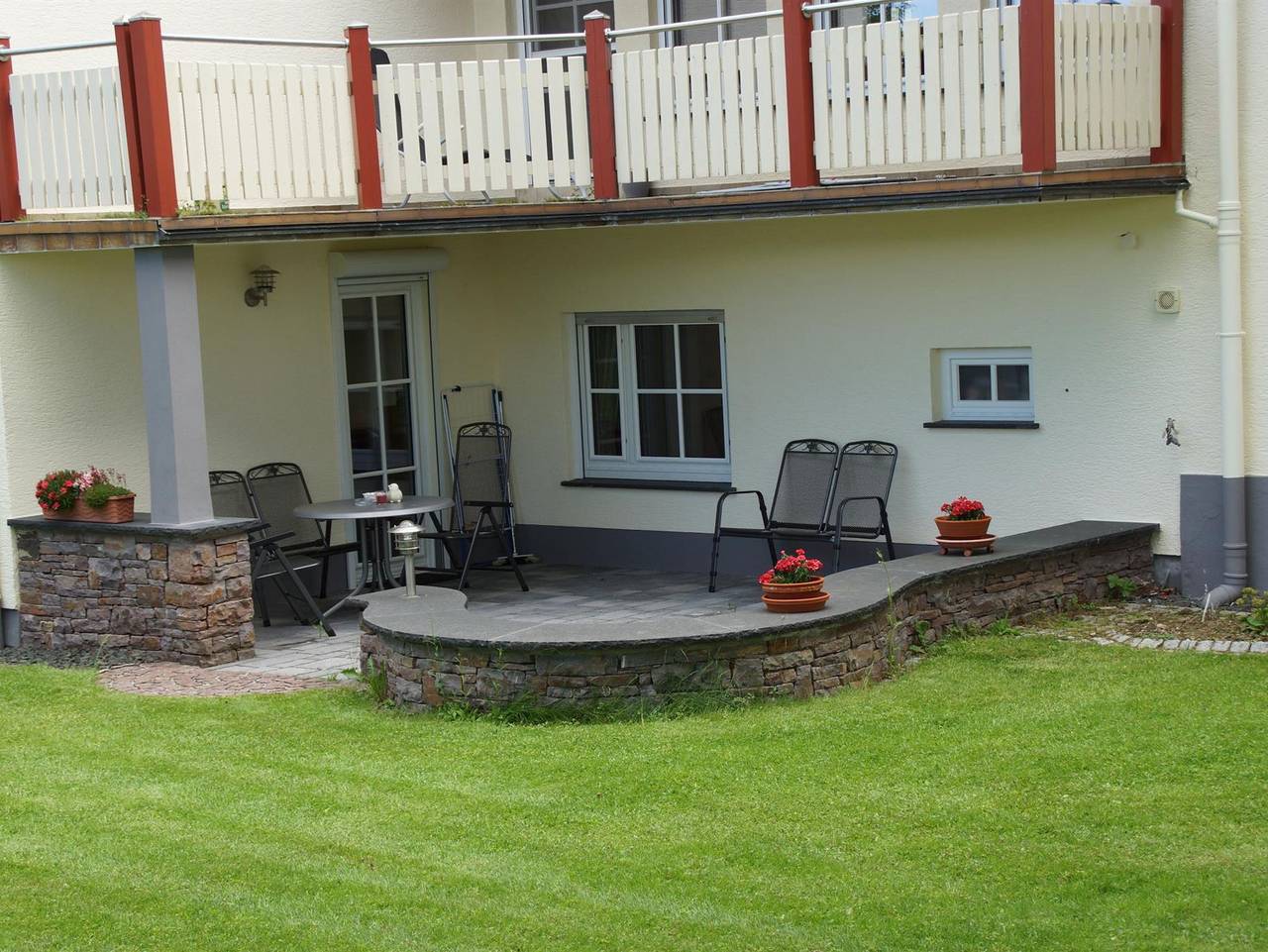 Ganze Ferienwohnung, Ferienwohnungen Brigitte Schneider - Fewo Nr. 1 in Heyweiler, Beltheim