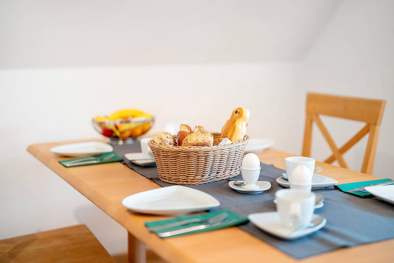 Apartamento inteiro, Apartamento 'Bergblick' com varanda e Wi-Fi in Biederbach, Central Black Forest