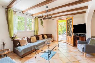 Villa With Pool for 10 People in Vaison-la-Romaine, Provence-Alpes-Côte d'Azur, Photo 3