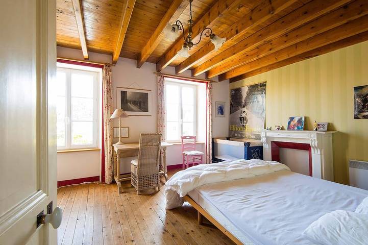 Location de vacances pour 10 personnes, avec terrasse et jardin dans Vicq-sur-Mer - 2