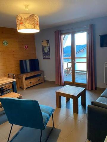 Gîte pour 4 personnes, avec vue et balcon ainsi que piscine et sauna dans Office De Tourisme De Font Romeu