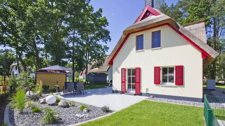Ferienhaus für 6 Personen, mit Terrasse und Garten sowie Sauna