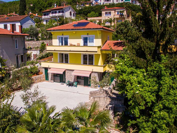 Ferienwohnung für 3 Personen, mit Terrasse und Garten in Opatija Riviera