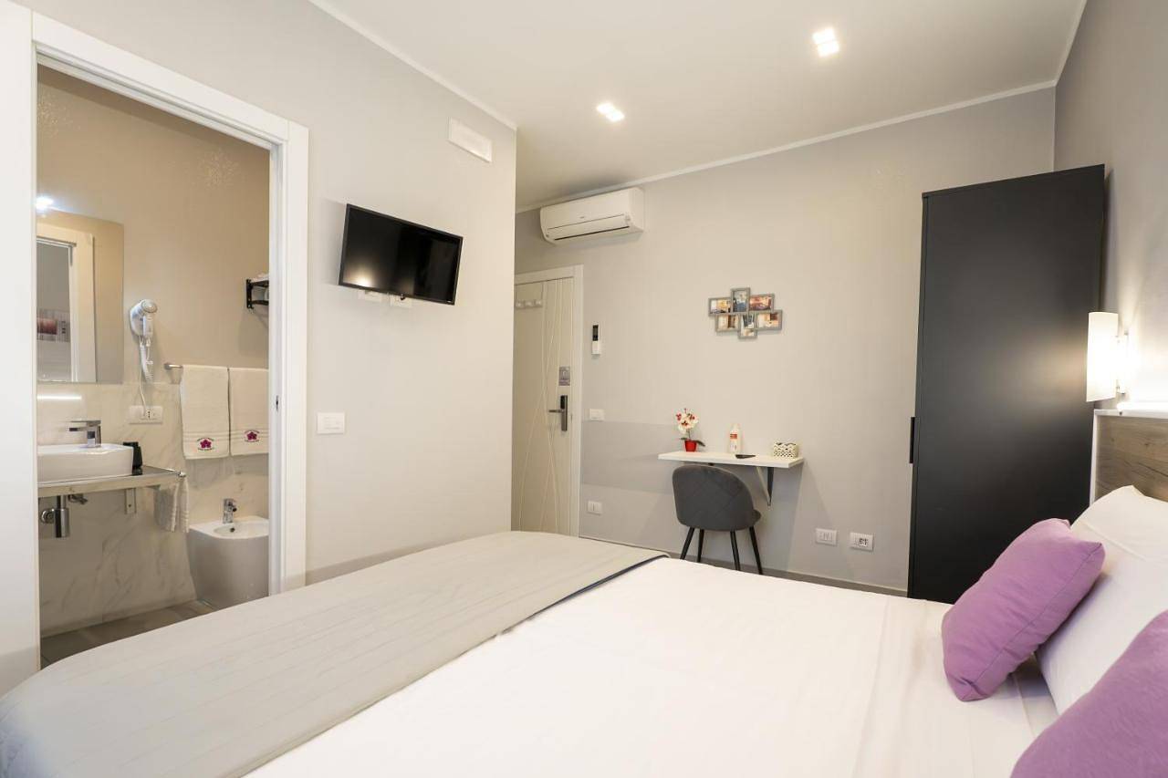Affittacamere Orchidea for Tourists Hesperia Hosp in Modena, Modena Provinz