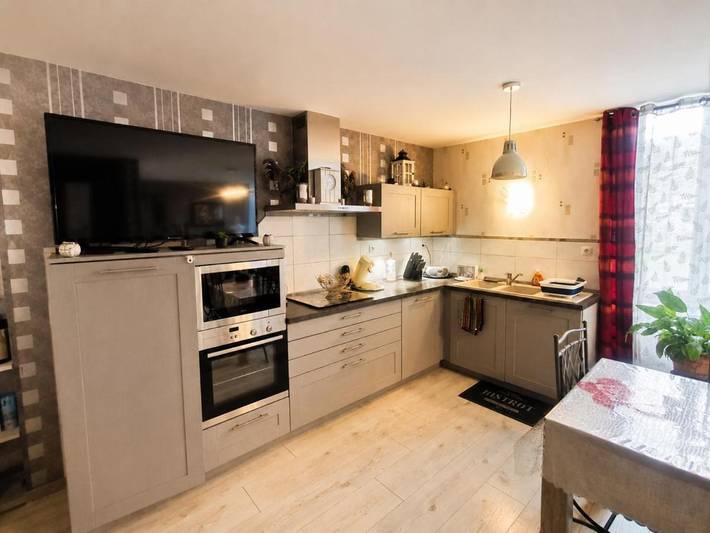 Gîte pour 8 personnes, avec Terrasse à Chelun - 3
