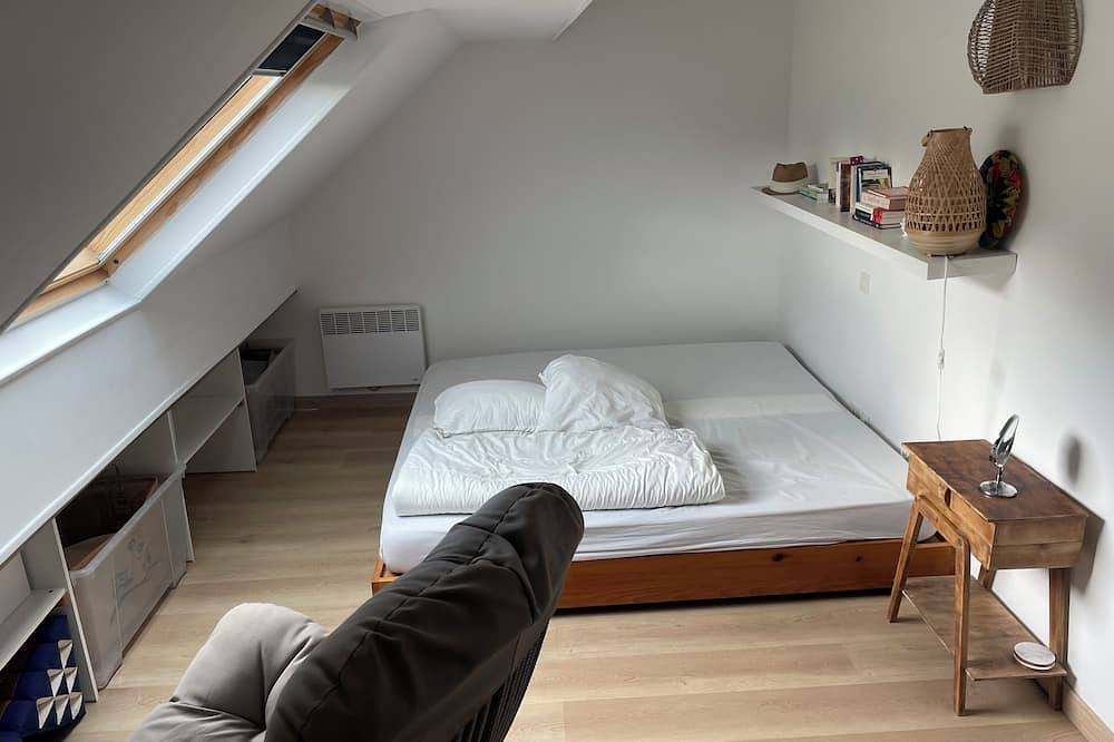 Appartement entier, Duplex Gipsy Chic sur la plage in Carolles, Côte de la Déroute
