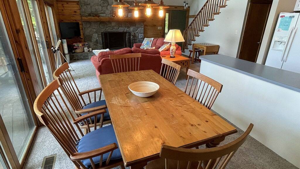 Rustic Log Cabin with amazing view of Lake Gaston! in Lake Gaston