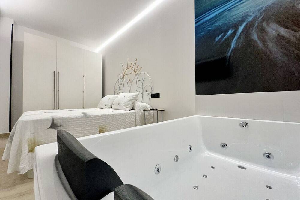 Ganze Wohnung, Flower Deluxe Lower 2 Bedrooms-6085 in Noja, Kantabrische Küste