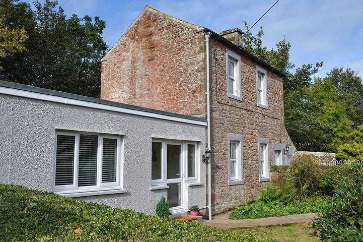 Cottage for 4 people, with Hot tub and Garden in Cumbria
