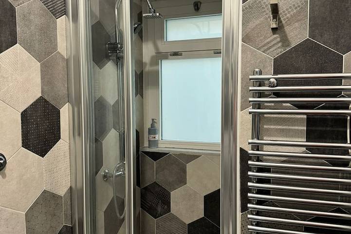 Ganze Wohnung, Alizée Ferienwohnung - Eleganz und Geschichte im Herzen von Salerno in Salerno, Tyrrhenische Küste Kampanien