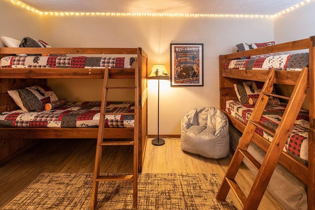 Gebirgshaus mit schönen Sonnenuntergangansichten in Snowshoe, Greenbrier River