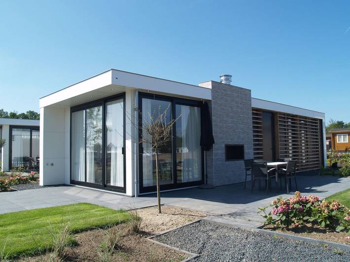 Vakantiewoning voor 6 personen, with terras and tuin as well as zwembad, met huisdier in IJhorst