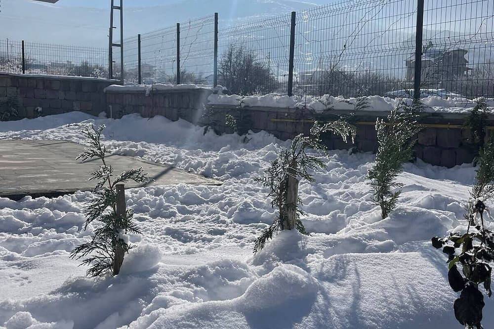 Erciyes Daği Kayak Merkezi Yakini Bireysel İki Katli Villa in Central Anatolia region