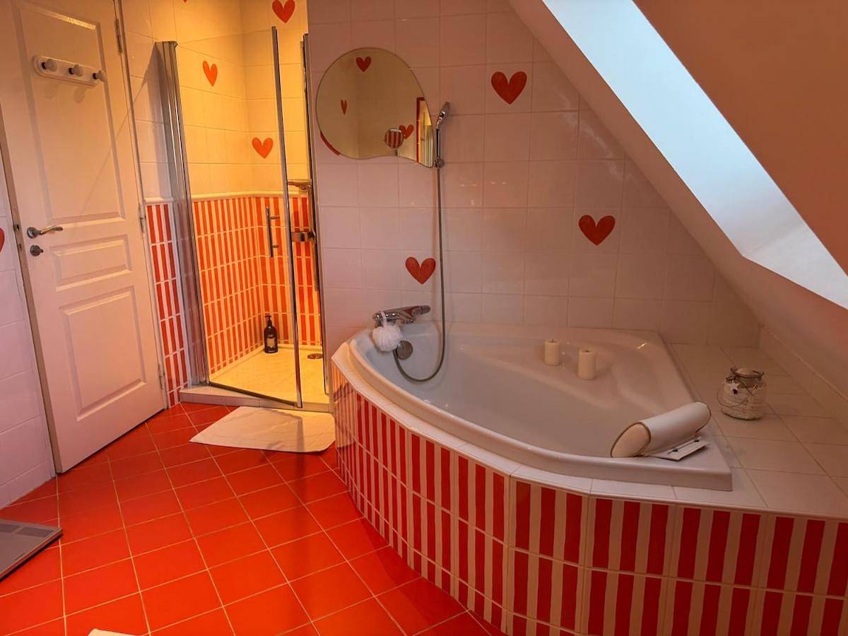 La Villa des Marronniers Grand Large Bedroom in Ouistreham, Région de Caen