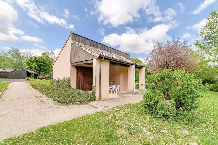Gîte pour 5 personnes, avec jardin et piscine