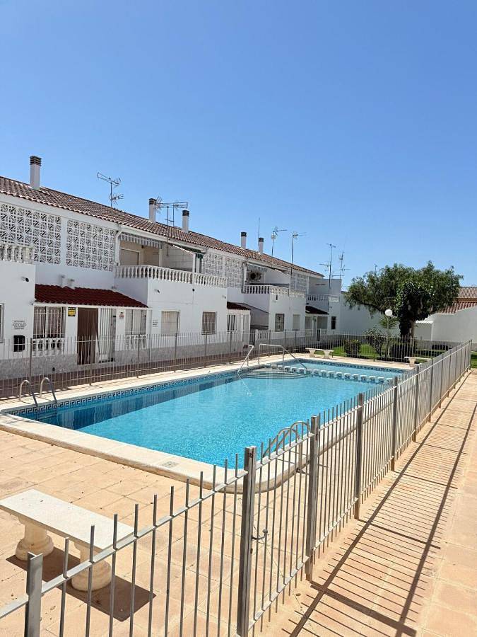 Bungalow para 5 personas, con piscina y jardín, Se admiten mascotas en Región de Murcia