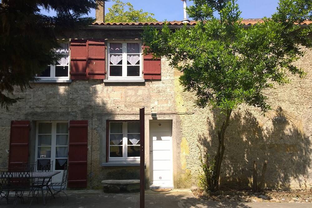 Niñas rurales Castera Tivoli in Aire-sur-l'Adour, Landes