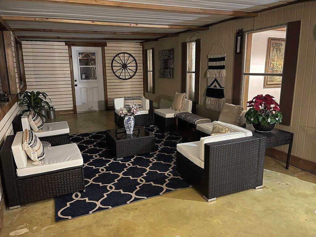 Luna’s Ranch in Hendry County