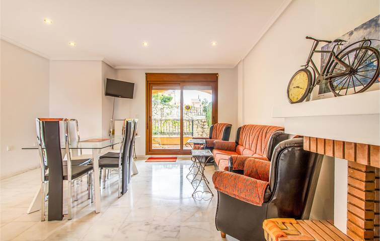 Apartamento vacacional entero, Acogedor apartamento con WiFi, aparcamiento, aire acondicionado, piscina in Algorfa, Costa Blanca