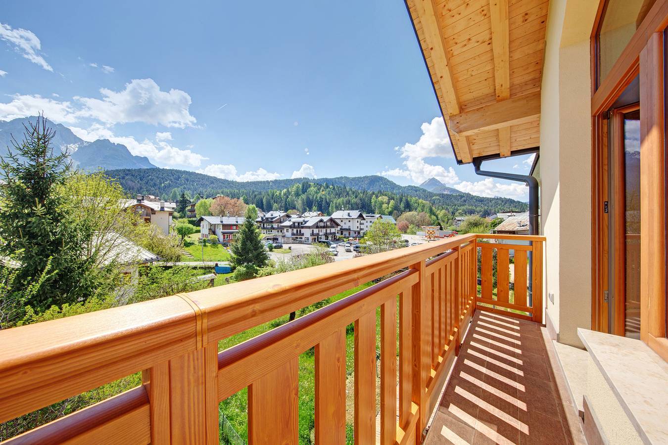 Habitación '5- Affittacamere Nene Mansarda' con vistas a las montañas, terraza compartida y Wi-Fi in Pieve di Cadore, Dolomitas Orientales