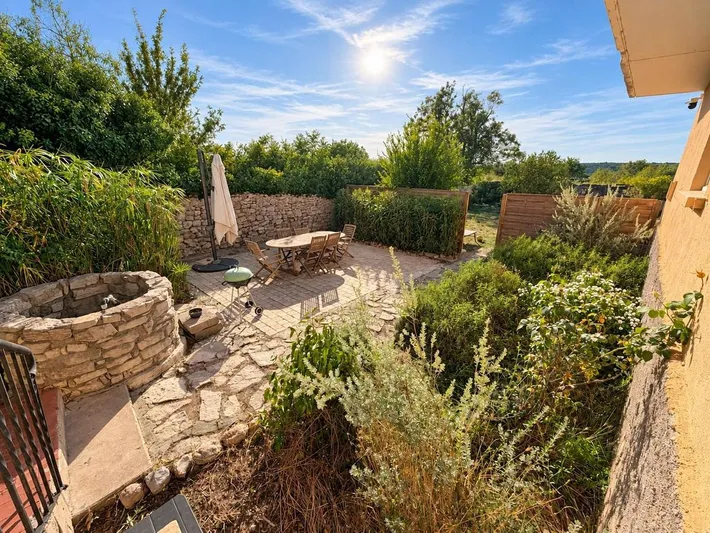 Casa de vacaciones para 5 personas, con vistas además de jardín y terraza - 1