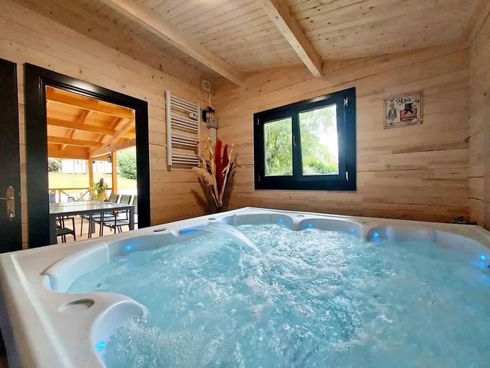 Casa de huéspedes para 6 personas, con terraza y piscina - 1