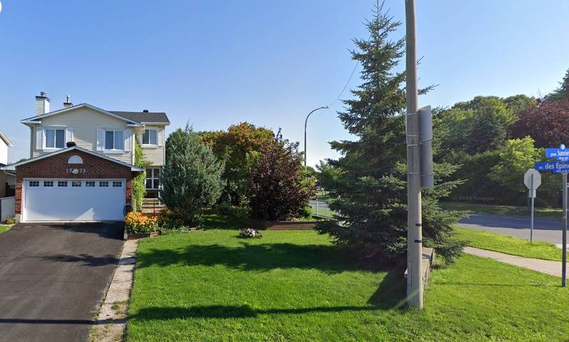 Casa completa o habitación individual abierta a todas las ofertas in Ottawa, Ontario