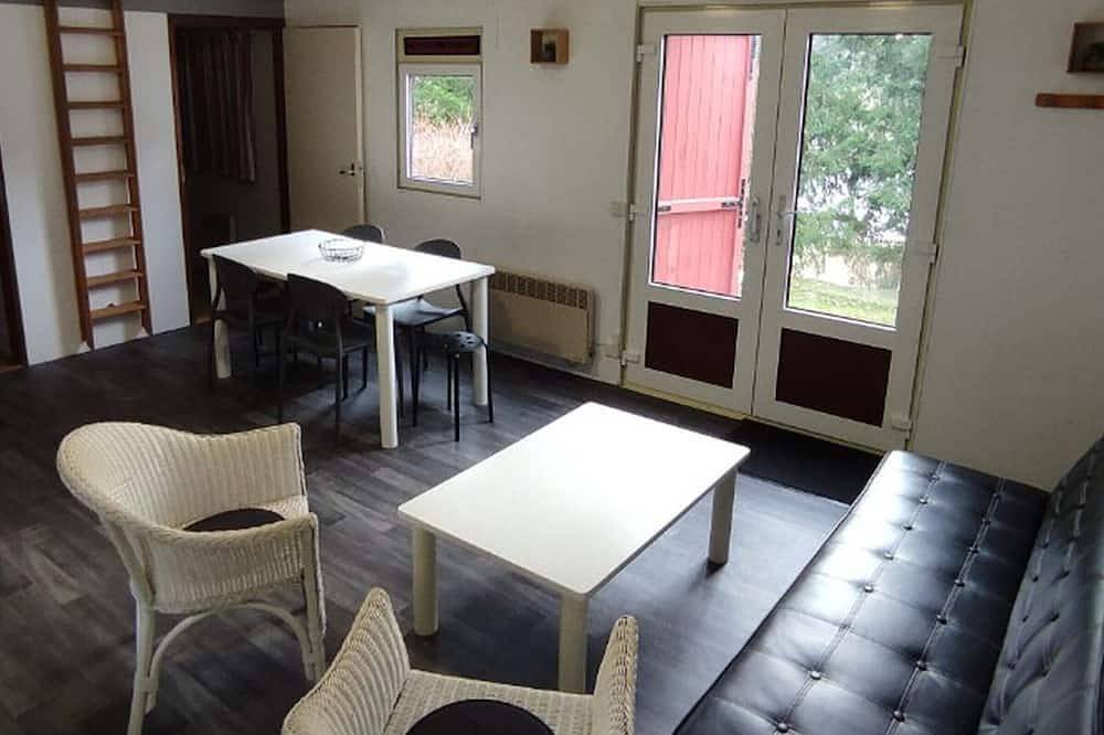 Chalet 35m², 3 chambres, 6 pers, Champagnac-le-Vieux in Champagnac-le-Vieux, Parc Naturel Régional Livradois-Forez