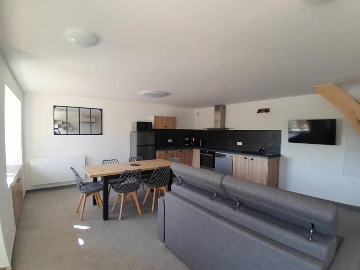 Gîte pour 6 personnes, avec Terrasse à Gilhoc-sur-Ormèze