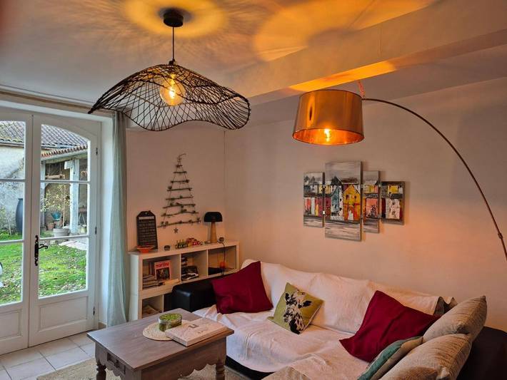 Location de vacances pour 4 personnes, avec jardin et vue, adapté aux familles à Troncens - 2