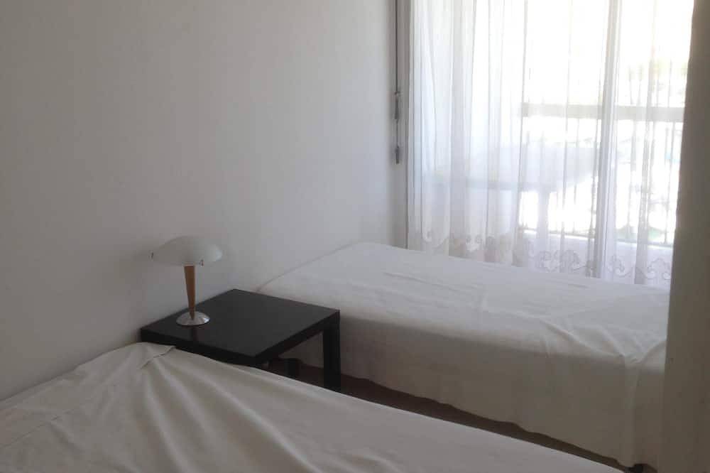 Appartement entier, Appartement T 2  47 m2 vue sur le port dans résidence avec piscine et tennis in Carnon-Plage, Mauguio