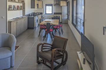 Gîte pour 6 personnes, avec balcon dans Office De Tourisme Des Albiez