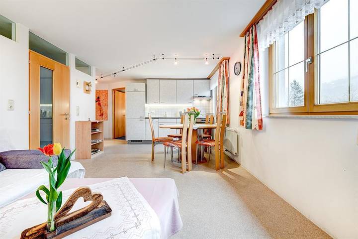 Ganze Ferienwohnung, Große Ferienwohnung (2-4 Personen) in Sonntag, Bezirk Bludenz