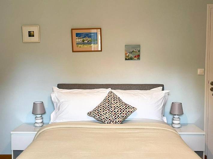 Chambre d’hôte pour 2 personnes, avec terrasse ainsi que vue et jardin