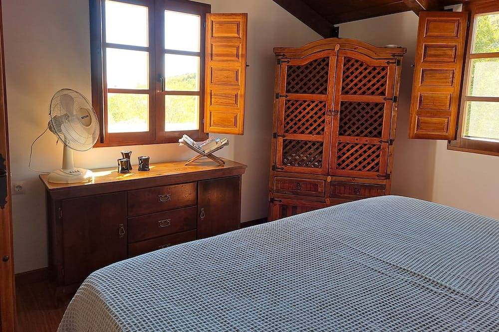 Ländliches Apartment mit Bergblick und Gemeinschaftspool in Montefrío, Granada Provinz