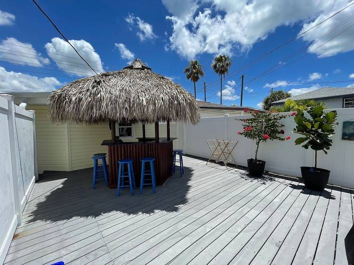 Vacation rental for 6 people, with terrace in Madeira Beach