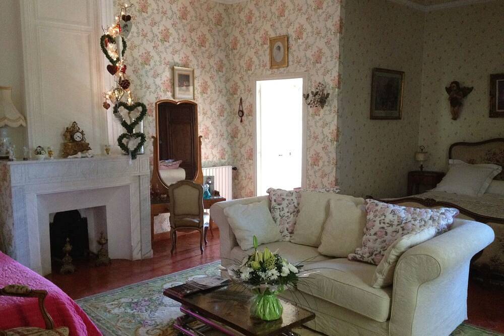 B&b Authentique Bastide typiquement Provençale in Brignoles, Région de Brignoles