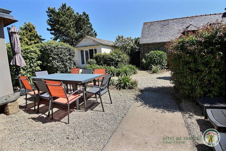 Gîte pour 8 personnes, avec jardin et terrasse à Saint-Quay-Portrieux - 3