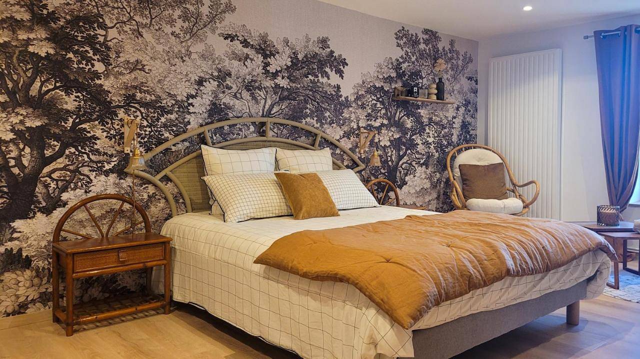 Double Room with Private Bathroom in Saint-Just-Saint-Rambert, Montbrison