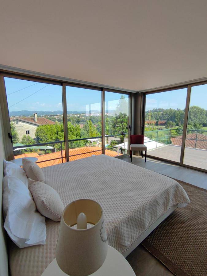 Hôtel pour 4 personnes, avec jardin ainsi que piscine et vue, animaux acceptés dans Vila Verde - 3