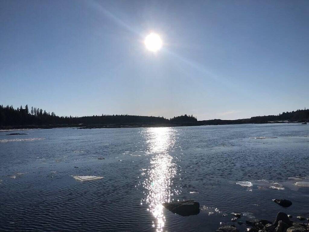 Chalet spa/kayaks/beach/terrace on the water #270082 in Saguenay–Lac-Saint-Jean