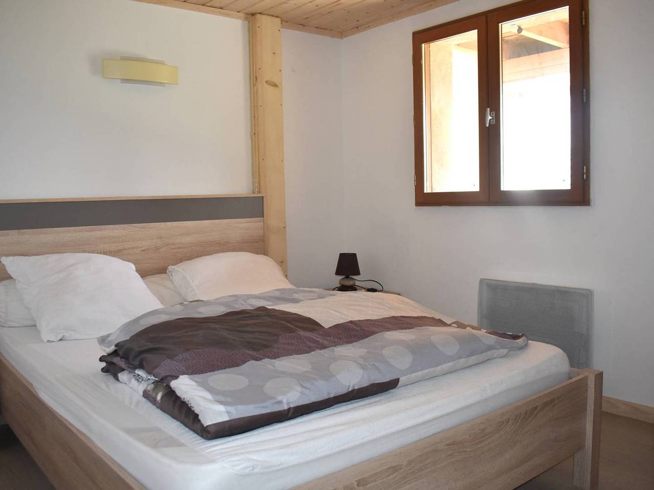 Sonniges Chalet 3 Zimmer, großer Garten, Garage, moderne Küche, nah am Zentrum in Font-Romeu in Font-Romeu-Odeillo-Via, Parc naturel régional des Pyrénées catalanes