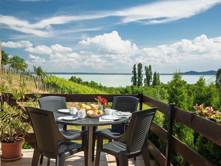 Holiday rental for 4 people, with Balcony and Terrace as well as Garden and Lake view in Hungary