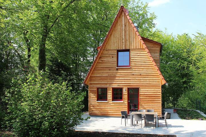Ferienhaus für 5 Personen, mit Seeblick und Garten sowie Terrasse - 1
