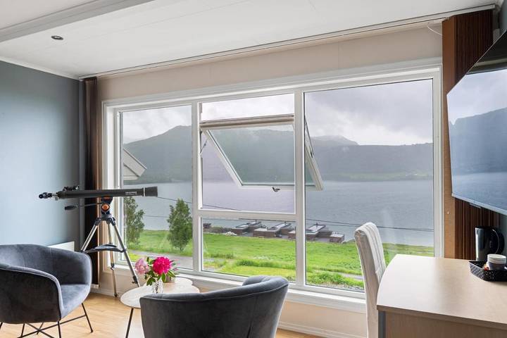 Hotel für 2 Personen, mit Terrasse in Vanylven
