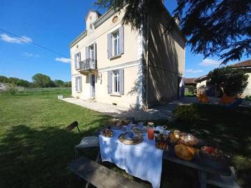 Chambre d’hôte pour 2 personnes, avec jardin ainsi que jacuzzi et terrasse à Sainte-Livrade-sur-Lot